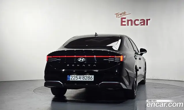Hyundai Sonata 2024 1.6 автомат (гидро), миниатюра 4