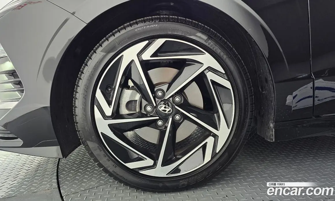 Hyundai Sonata 2024 1.6 автомат (гидро), фото 5