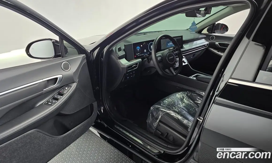 Hyundai Sonata 2024 1.6 автомат (гидро), фото 10