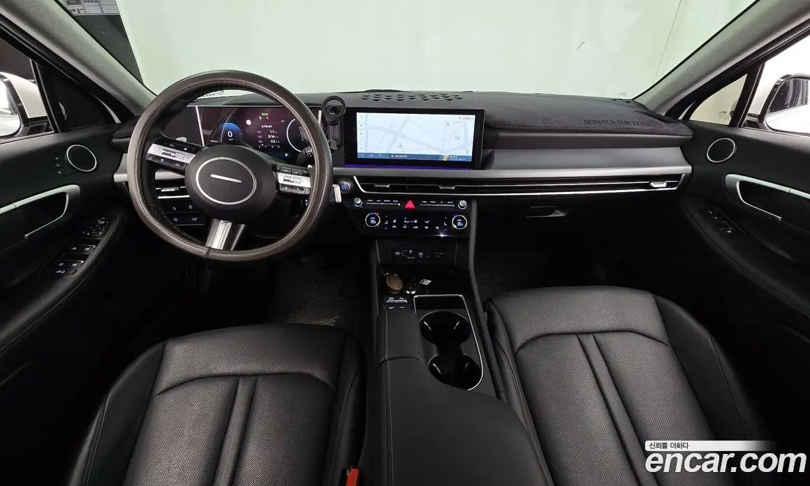 Hyundai Sonata 2024 1.6 автомат (гидро), фото 10