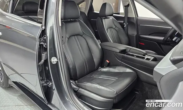 Hyundai Sonata 2025 1.6 автомат (гидро), миниатюра 11