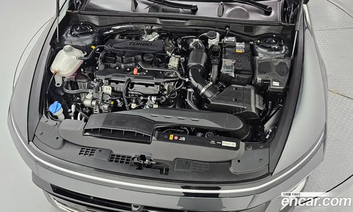 Hyundai Sonata 2025 1.6 автомат (гидро), фото 6
