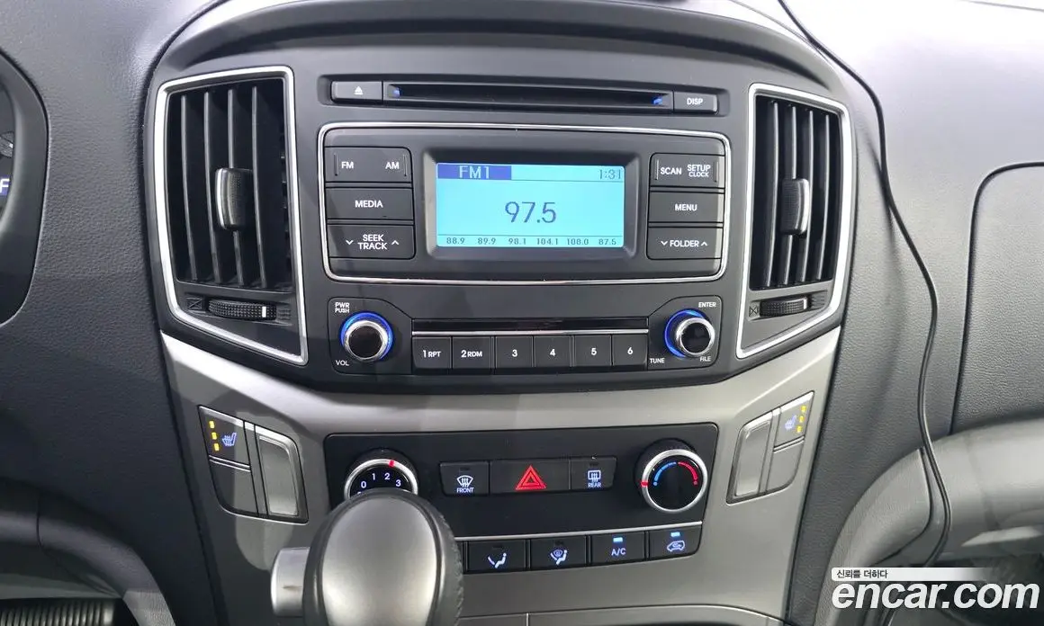 Hyundai Starex 2019 2.5 автомат (гидро), фото 16
