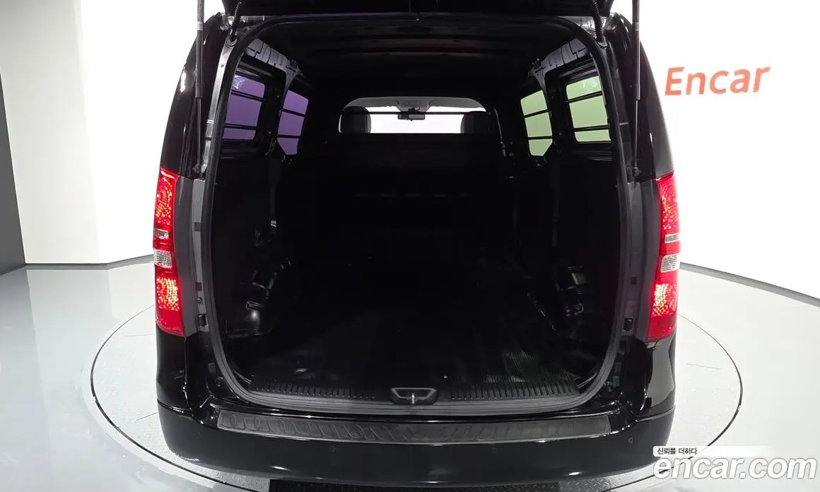 Hyundai Starex 2019 2.5 автомат (гидро), фото 20