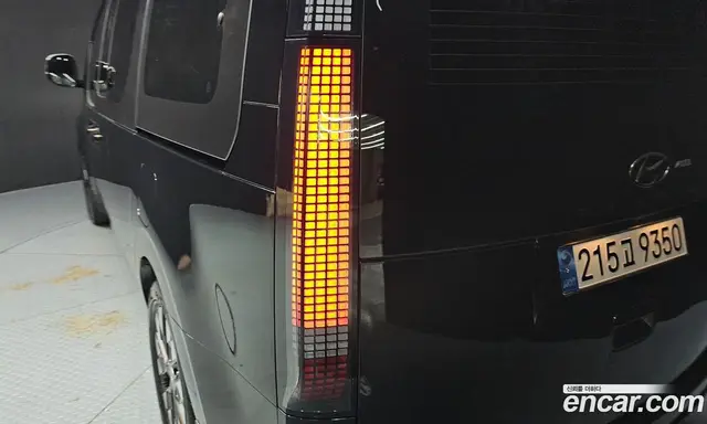 Hyundai Staria 2021 2.2 автомат (гидро), миниатюра 9