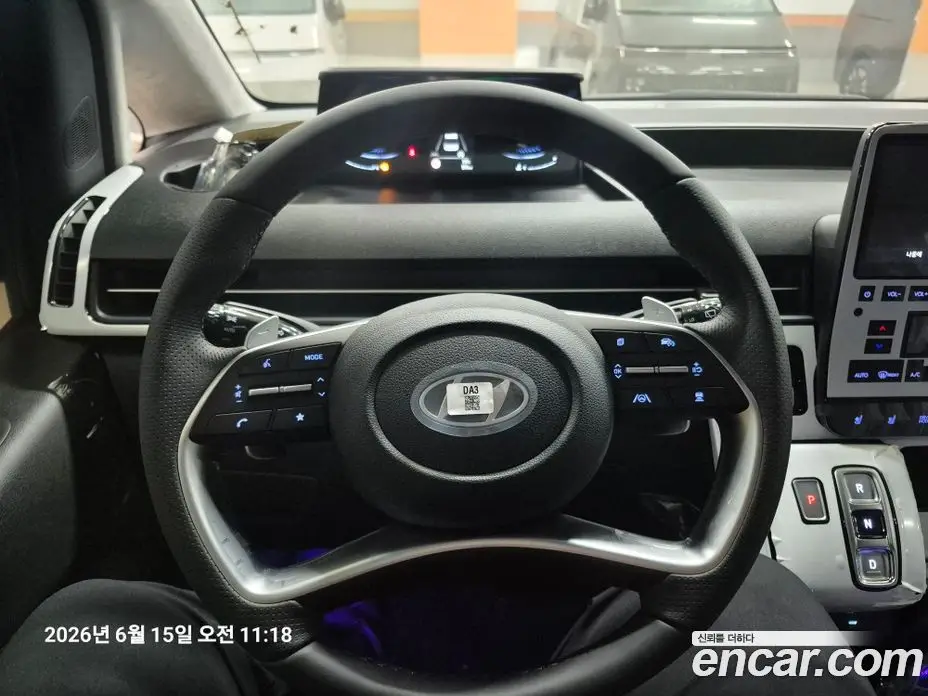 Hyundai Staria 2025 2.2 автомат (гидро), фото 11