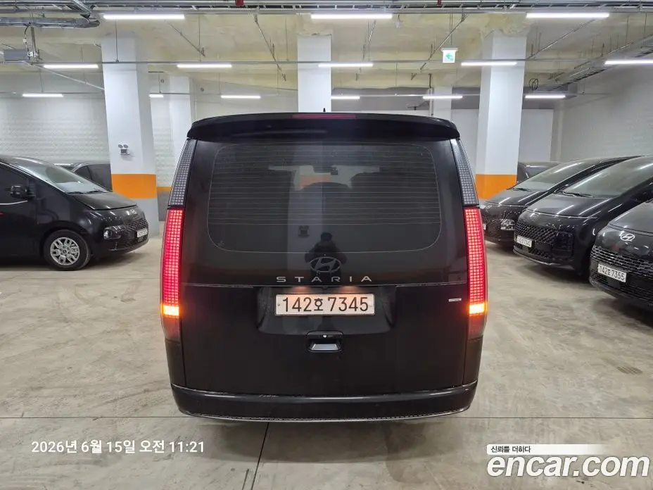 Hyundai Staria 2025 2.2 автомат (гидро), фото 4