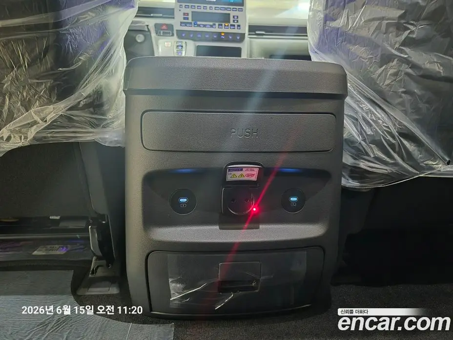 Hyundai Staria 2025 2.2 автомат (гидро), фото 6