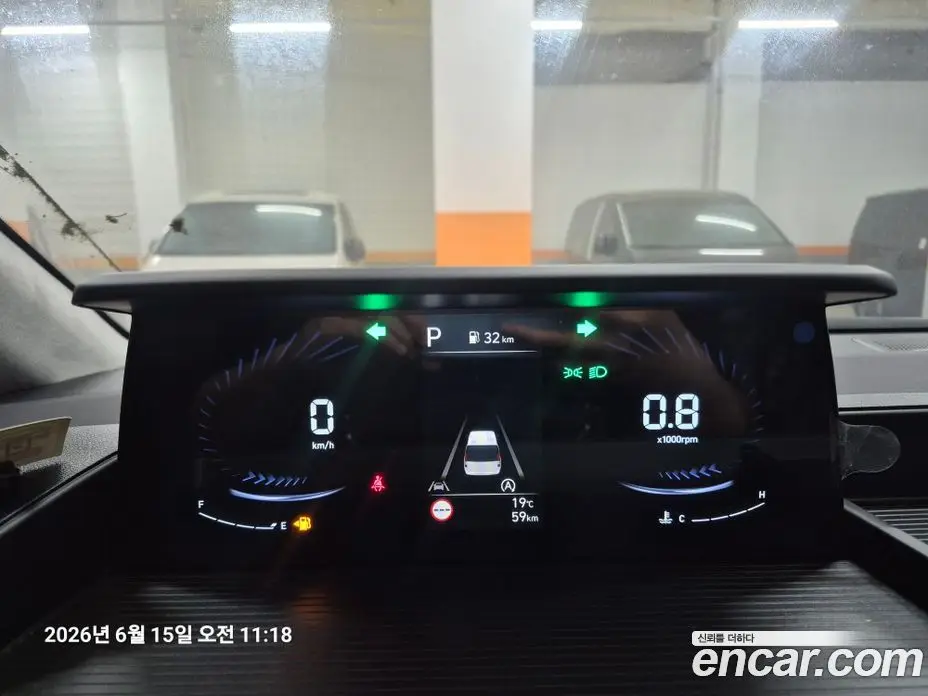 Hyundai Staria 2025 2.2 автомат (гидро), фото 7