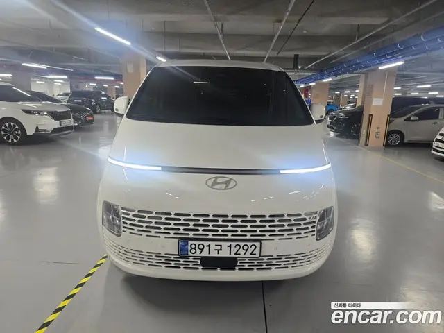 Hyundai Staria, 2025, 2 600 км