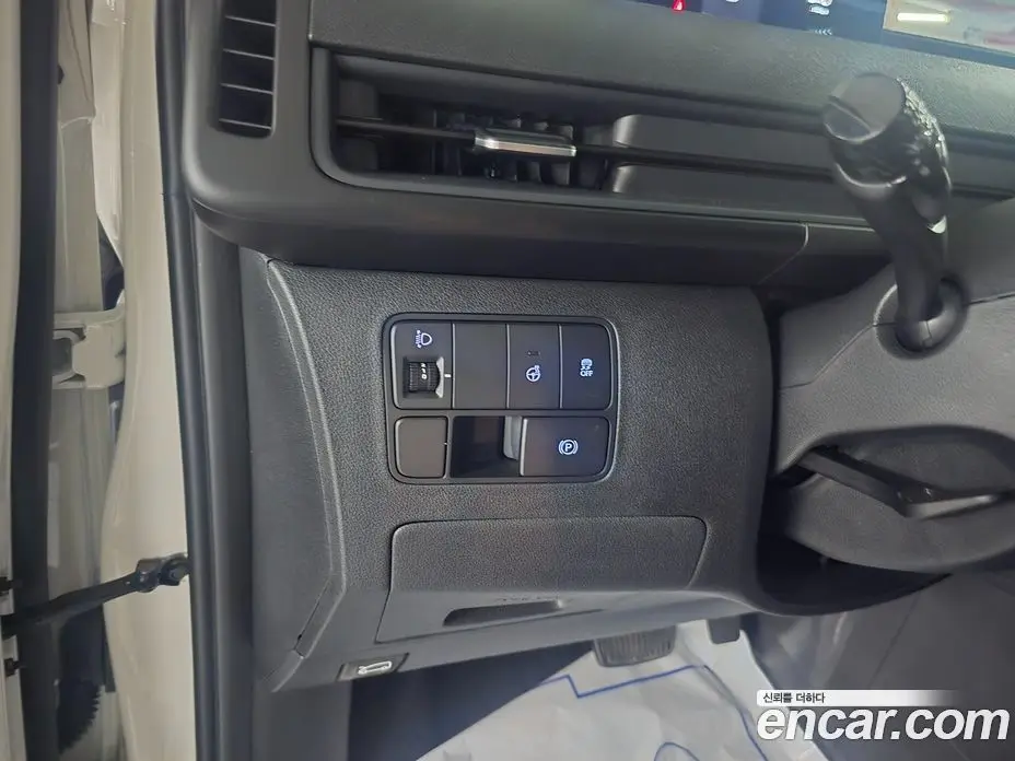 Hyundai Staria 2025 3.5 автомат (гидро), фото 12