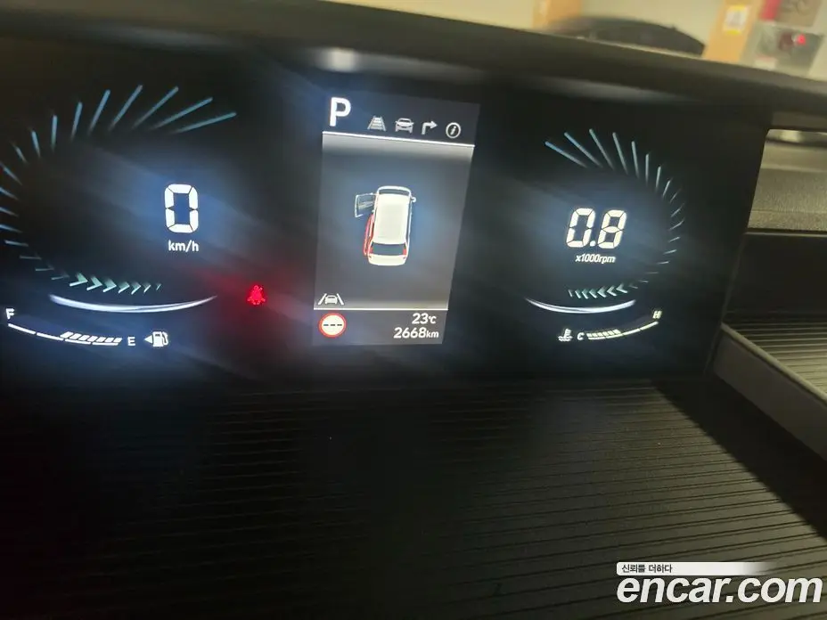 Hyundai Staria 2025 3.5 автомат (гидро), фото 13