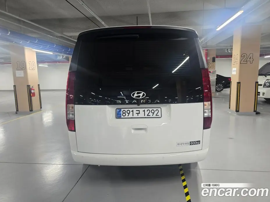 Hyundai Staria 2025 3.5 автомат (гидро), фото 4