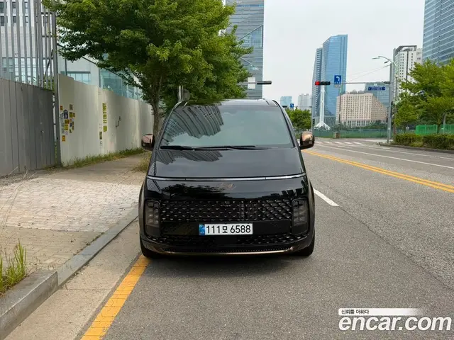Hyundai Staria, 2025, 7 500 км