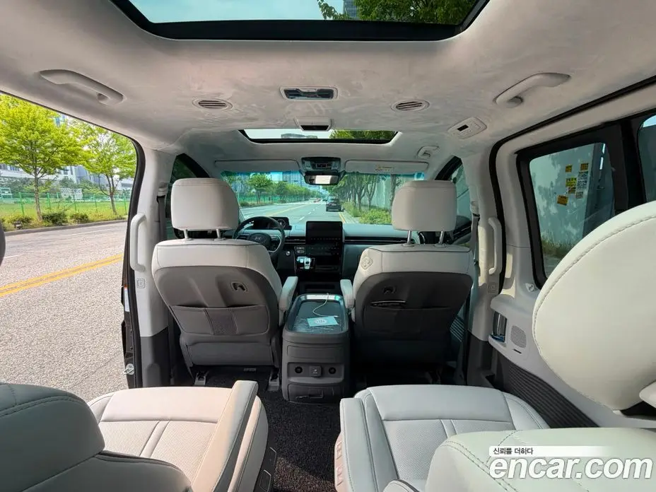 Hyundai Staria 2025 2.2 автомат (гидро), фото 7