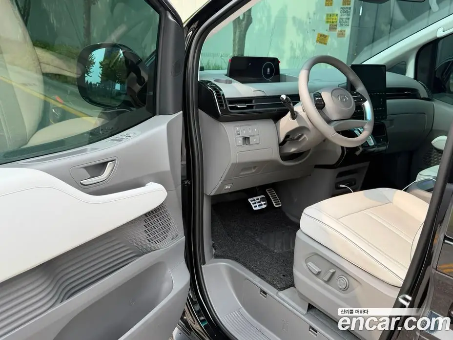 Hyundai Staria 2025 2.2 автомат (гидро), фото 10