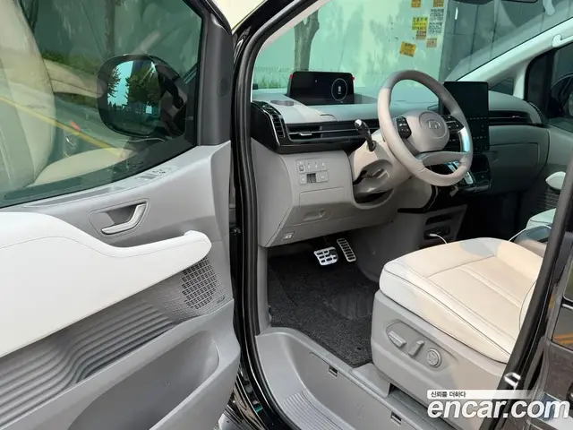 Hyundai Staria 2025 2.2 автомат (гидро), миниатюра 10