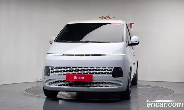 Hyundai Staria 2025 2.2 автомат (гидро), миниатюра 2
