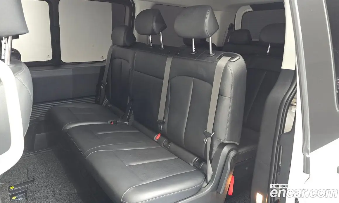 Hyundai Staria 2025 2.2 автомат (гидро), фото 16