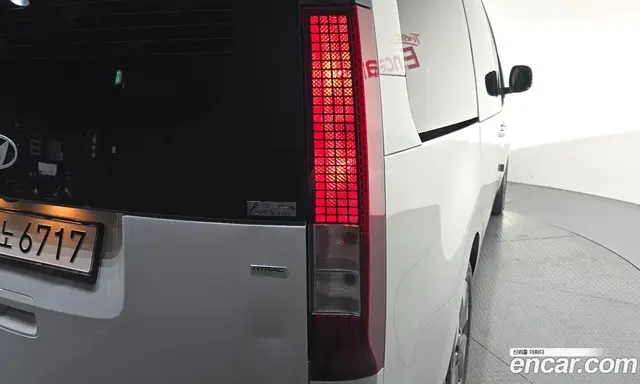 Hyundai Staria 2025 2.2 автомат (гидро), миниатюра 8