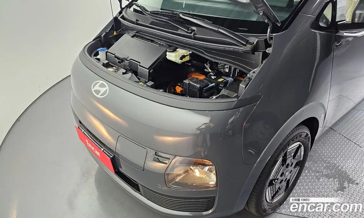 Hyundai Staria 2026 0.1 автомат (гидро), фото 6