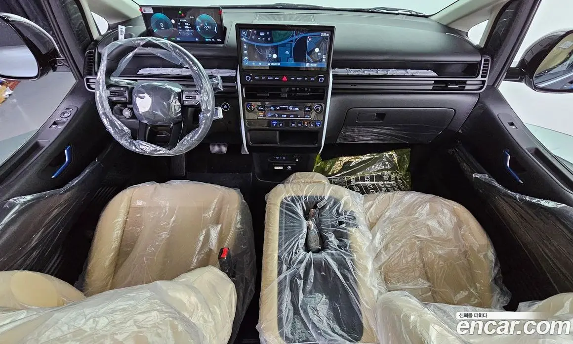 Hyundai Staria 2026 0.1 автомат (гидро), фото 7