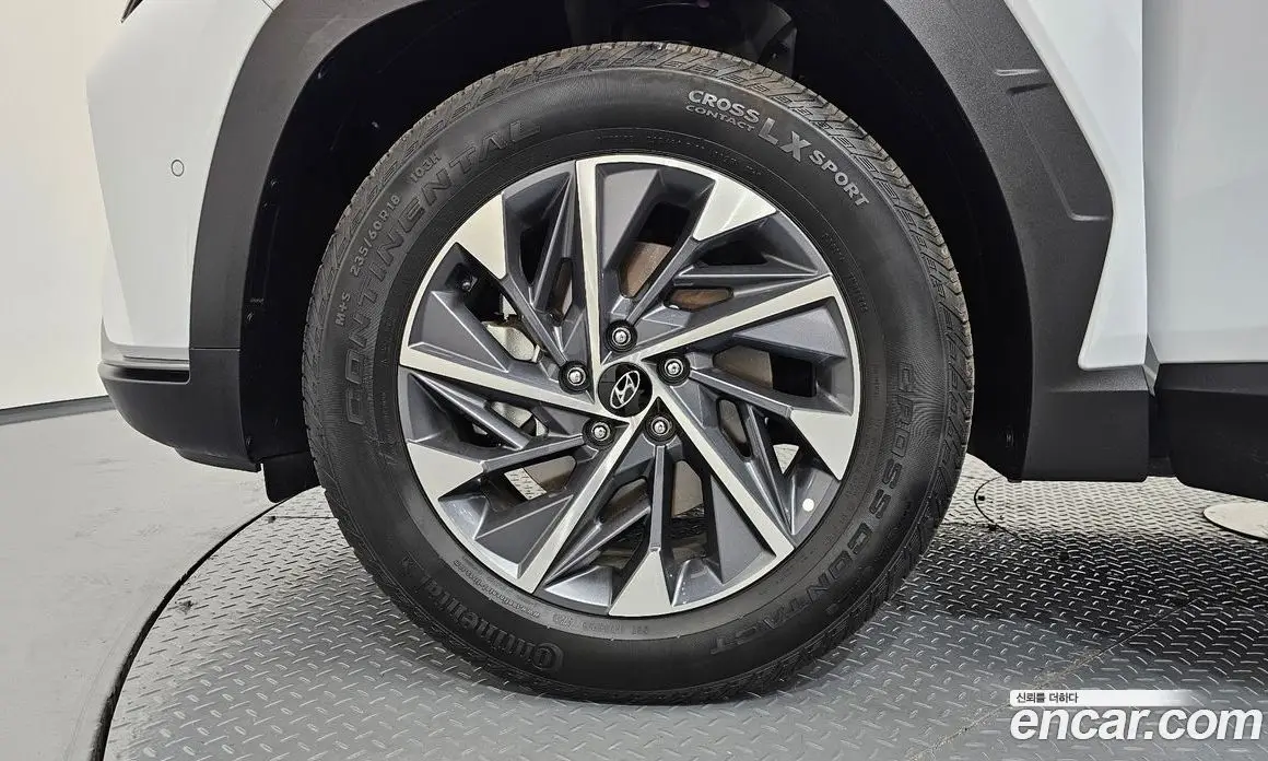 Hyundai Tucson 2022 1.6 автомат (гидро), фото 5