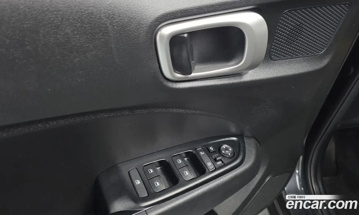 Hyundai Venue 2019 1.6 автомат (гидро), фото 18