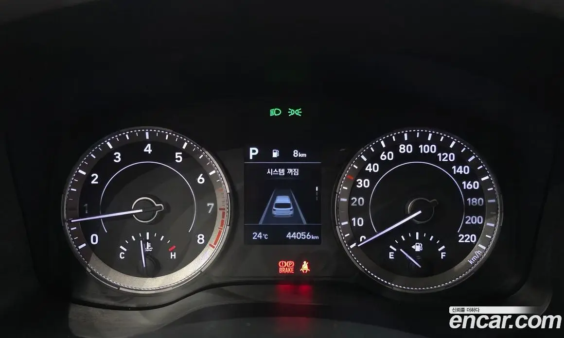 Hyundai Venue 2019 1.6 автомат (гидро), фото 10