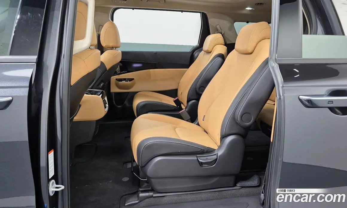 Kia Carnival 2023 3.5 автомат (гидро), фото 12