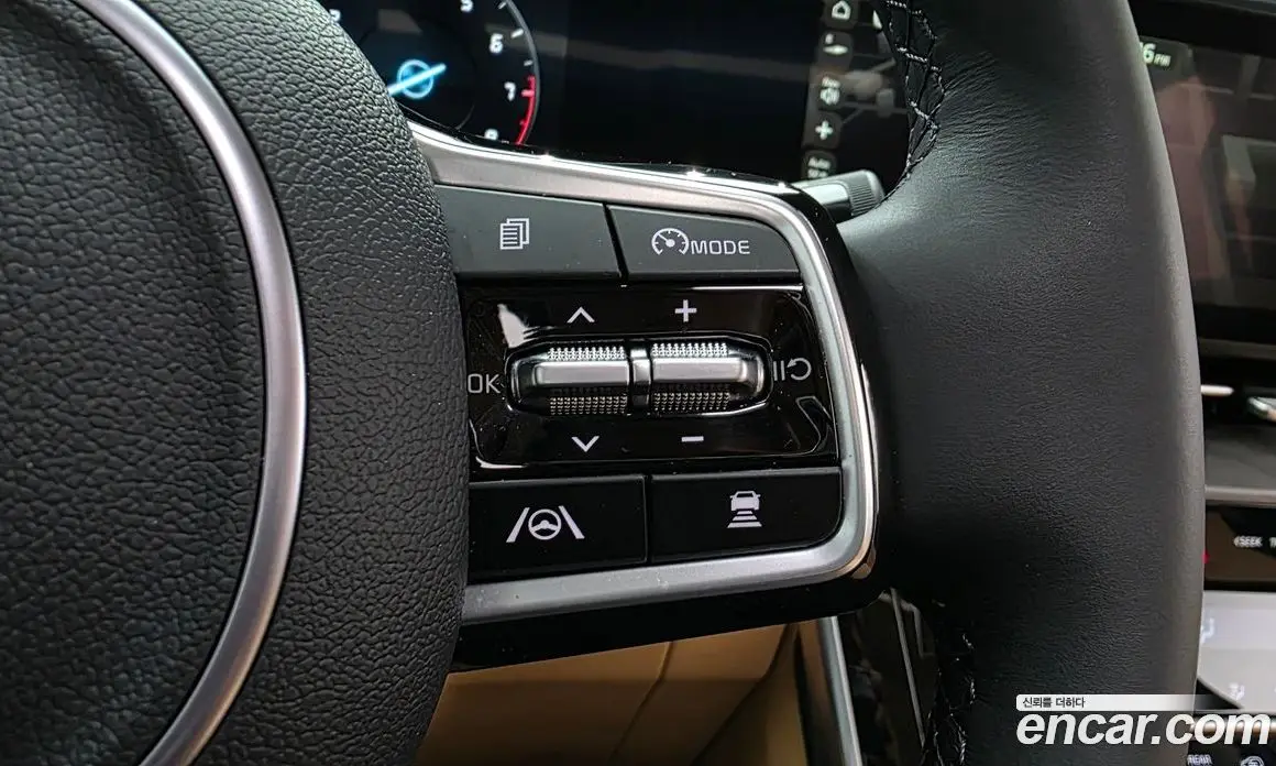 Kia Carnival 2023 3.5 автомат (гидро), фото 17