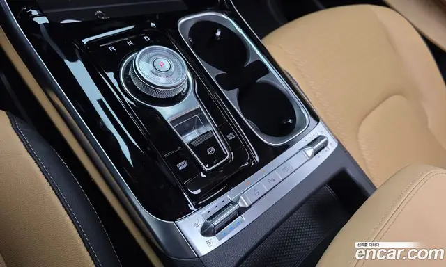Kia Carnival 2023 3.5 автомат (гидро), миниатюра 9