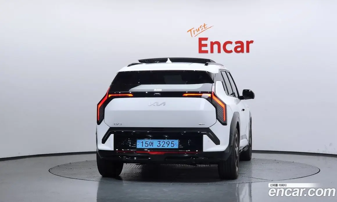 Kia EV3 2024 0.2 автомат (гидро), фото 4