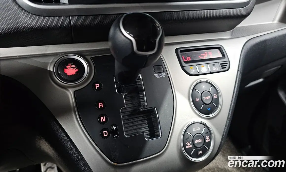 Kia Ray 2019 1.0 автомат (гидро), фото 11