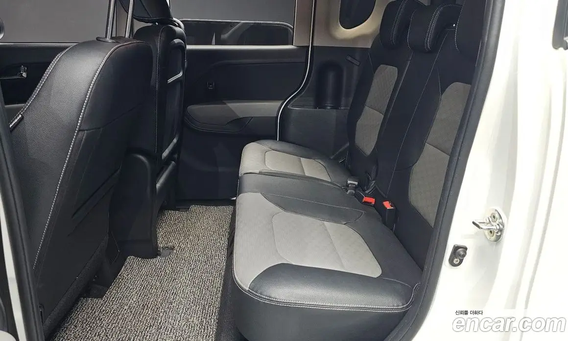 Kia Ray 2019 1.0 автомат (гидро), фото 16