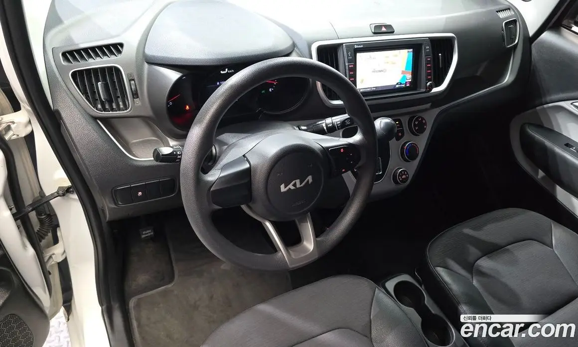 Kia Ray 2022 1.0 автомат (гидро), фото 25