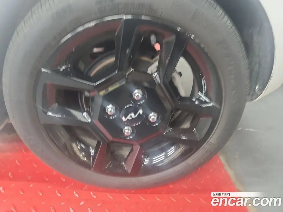 Kia Ray 2023 1.0 автомат (гидро), фото 15