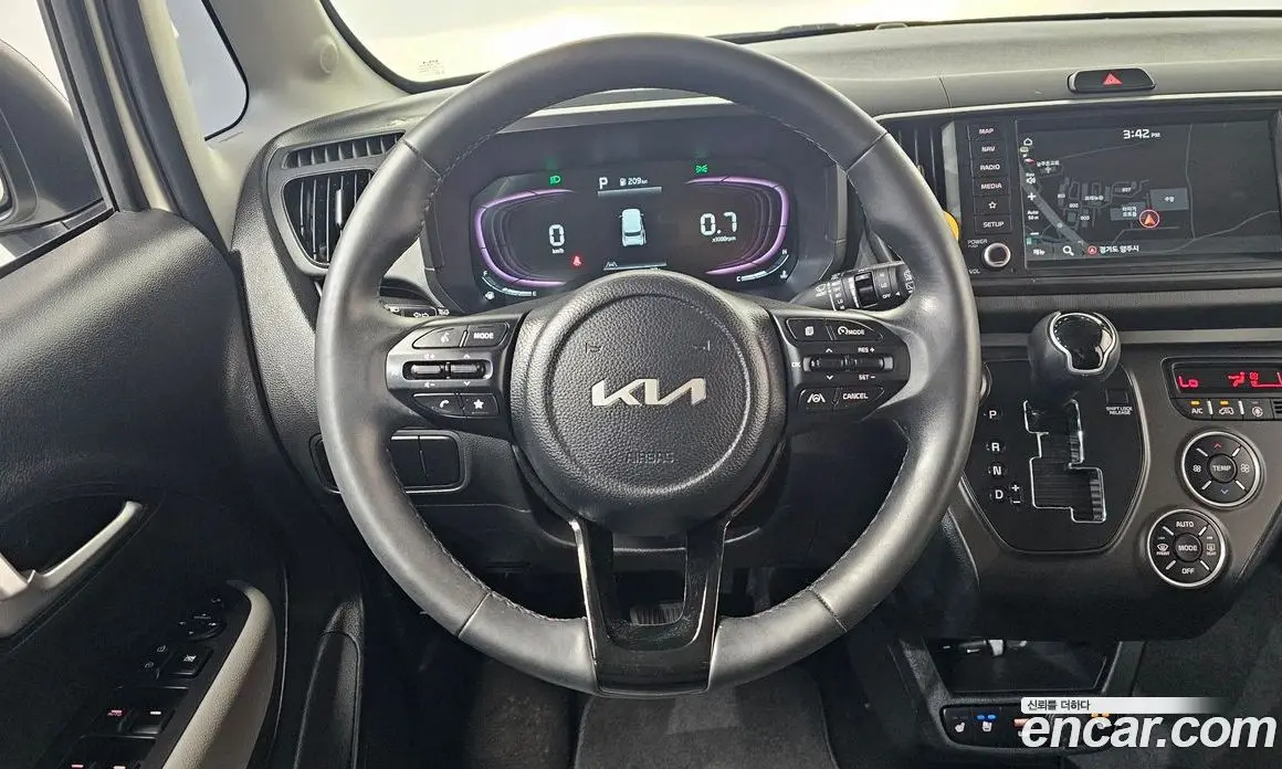 Kia Ray 2024 1.0 автомат (гидро), фото 12