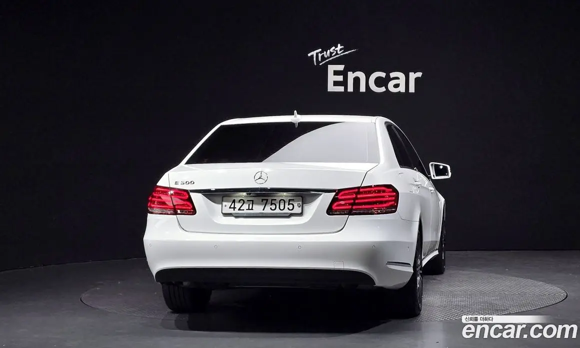 Mercedes-Benz E-Class 2015 3.5 автомат (гидро), фото 3