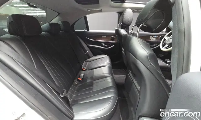 Mercedes-Benz E-Class 2016 2.0 автомат (гидро), миниатюра 12
