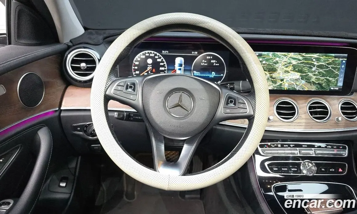 Mercedes-Benz E-Class 2016 2.0 автомат (гидро), фото 13