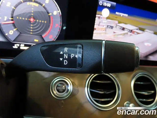 Mercedes-Benz E-Class 2020 2.0 автомат (гидро), миниатюра 12