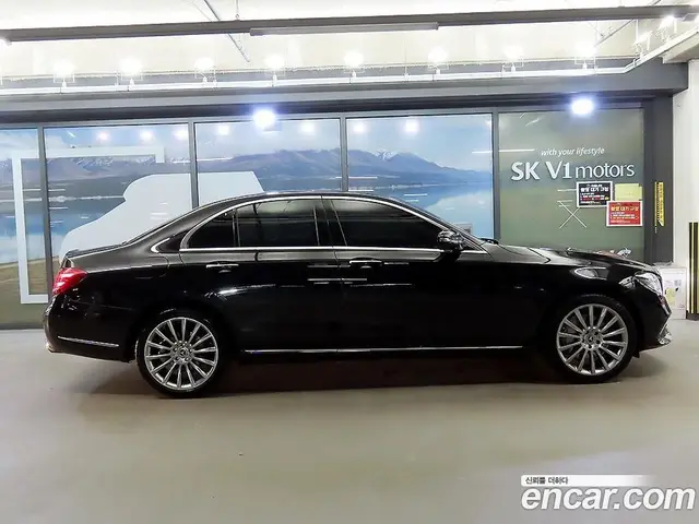 Mercedes-Benz E-Class 2020 2.0 автомат (гидро), миниатюра 3