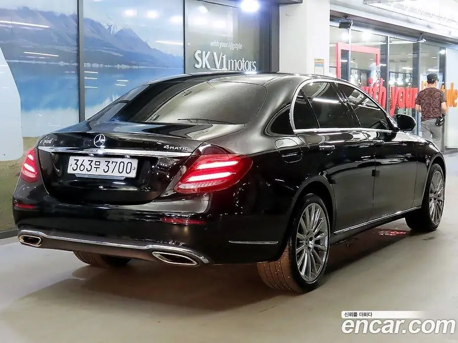 Mercedes-Benz E-Class 2020 2.0 автомат (гидро), фото 4