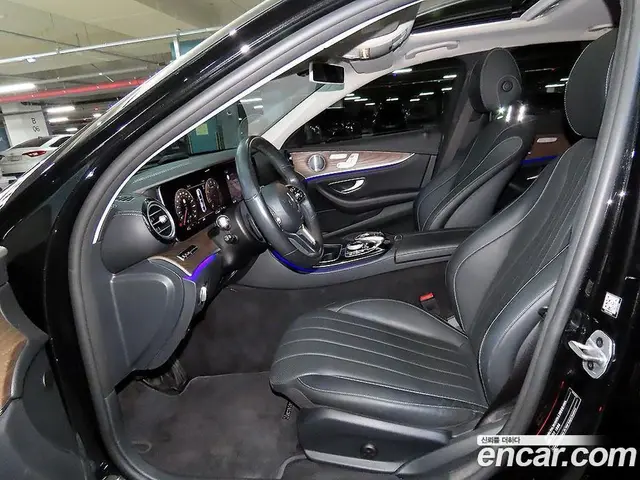 Mercedes-Benz E-Class 2020 2.0 автомат (гидро), миниатюра 6