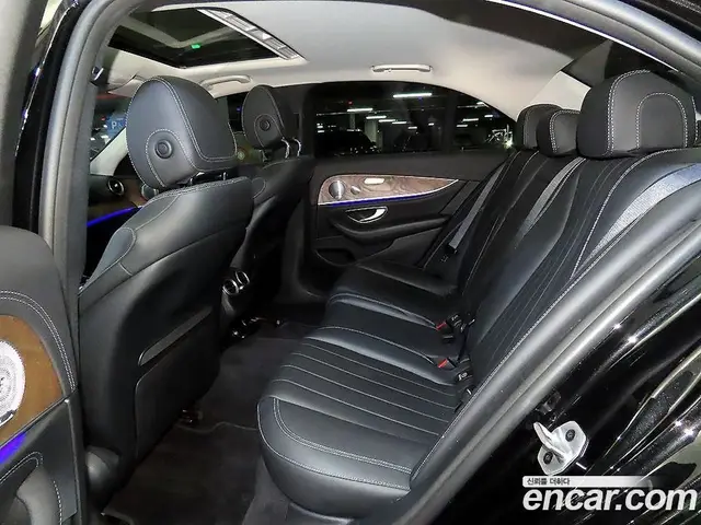 Mercedes-Benz E-Class 2020 2.0 автомат (гидро), миниатюра 7