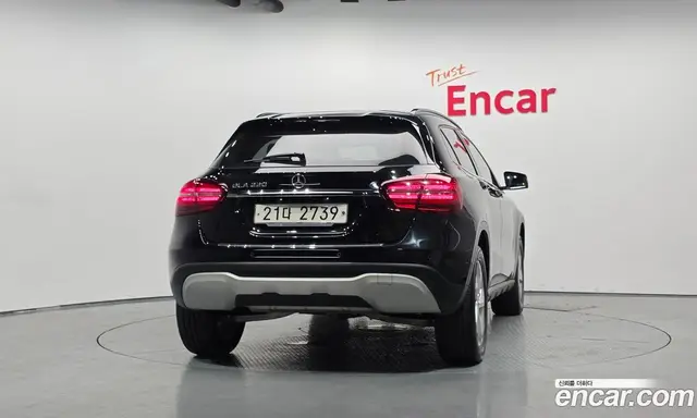 Mercedes-Benz GLA-Class 2018 2.0 автомат (гидро), миниатюра 3