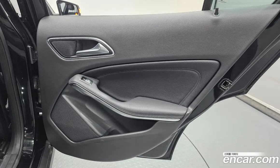 Mercedes-Benz GLA-Class 2018 2.0 автомат (гидро), фото 28