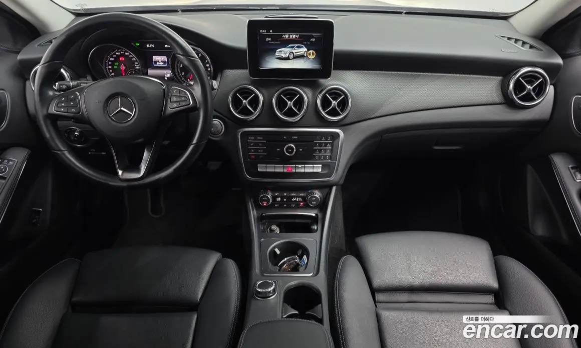 Mercedes-Benz GLA-Class 2018 2.0 автомат (гидро), фото 9