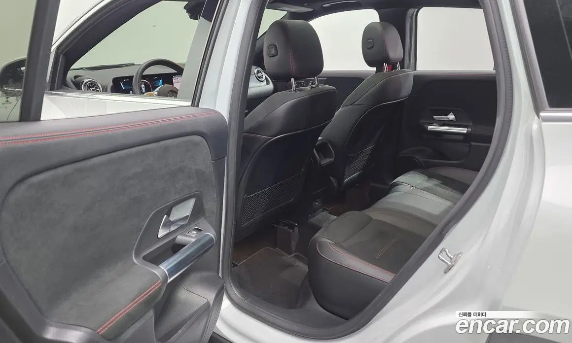 Mercedes-Benz GLA-Class 2021 2.0 автомат (гидро), фото 18